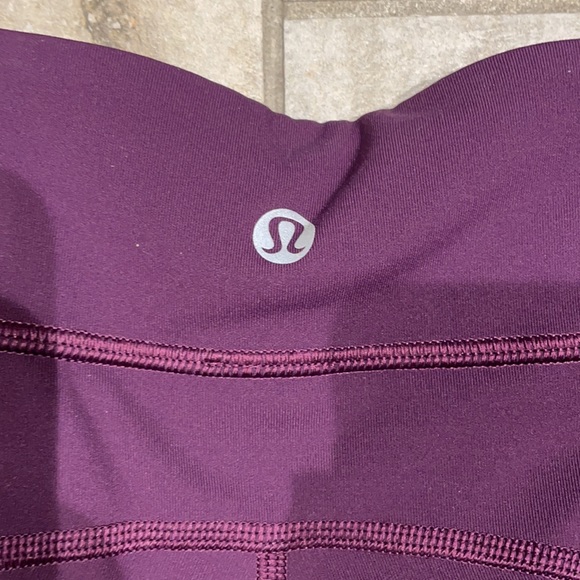 LULULEMON deep purple mesh side panel crop pant - Picture 5 of 6